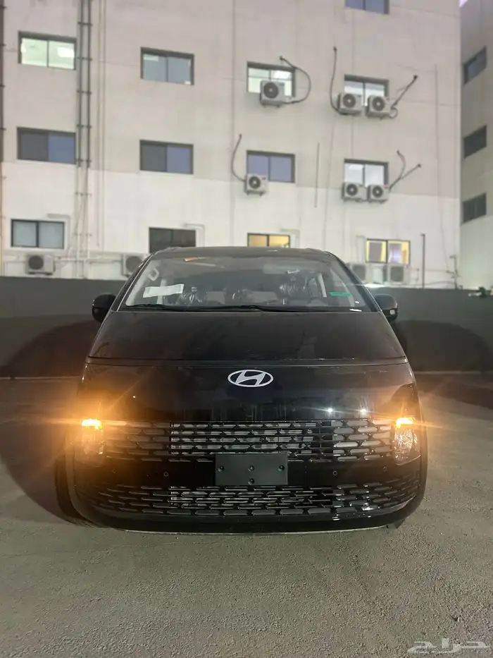 ستاريا بنزين 9 ركاب 2026 4