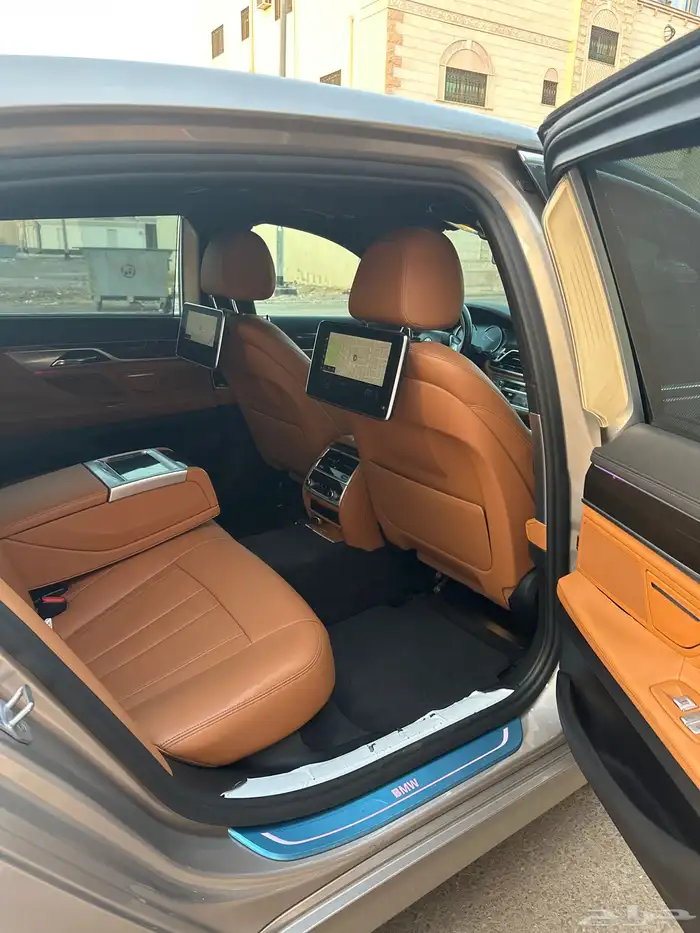 بي ام دبليو 730Li BMW فئة البزنس 2