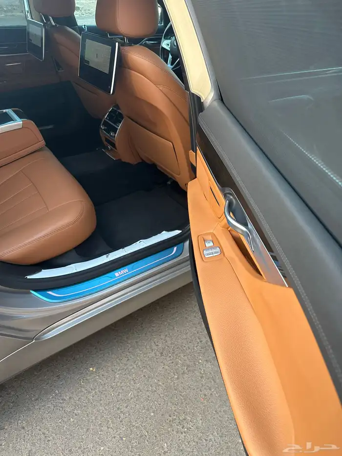 بي ام دبليو 730Li BMW فئة البزنس 3