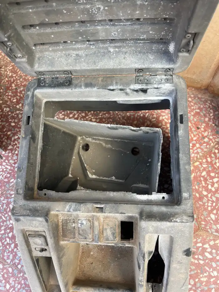 للبيع تشليح نيسان 1993 8