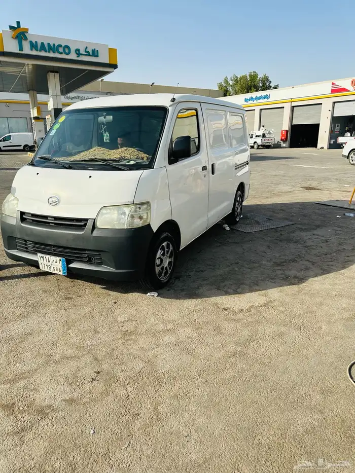 باص دايهاتسو 1