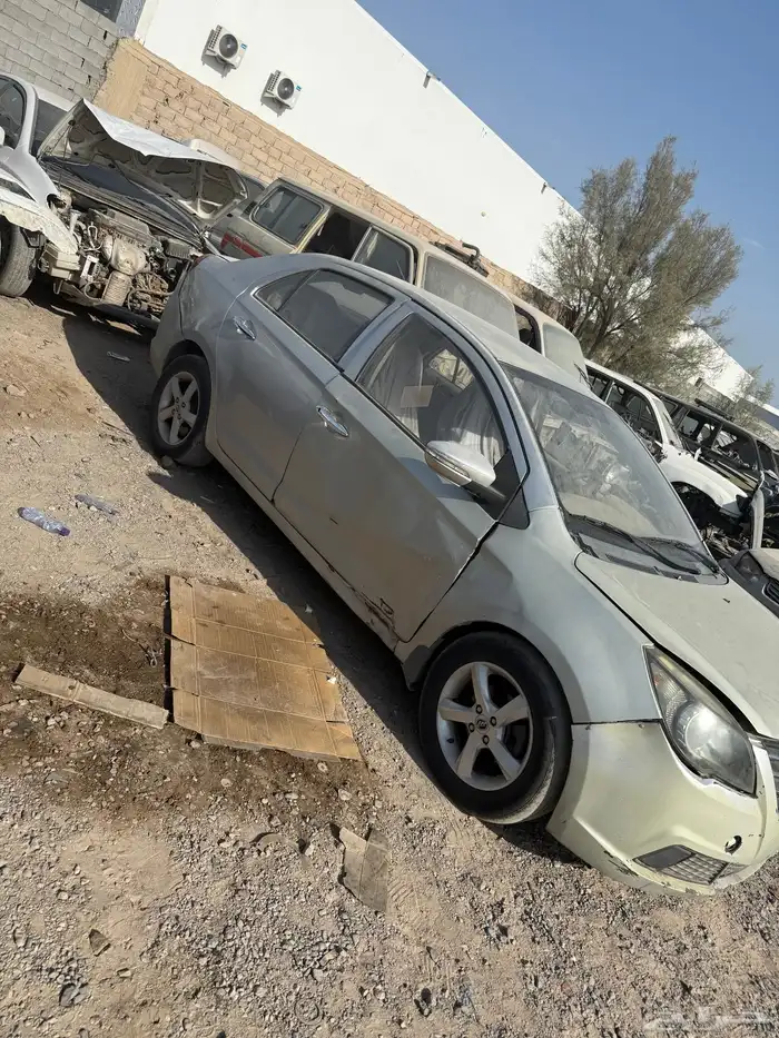 تشليح قطع غيار ليفان موديل 2014 2