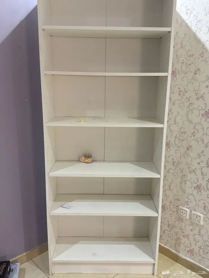 ارفف و ادراج و طاولة من ايكيا 2