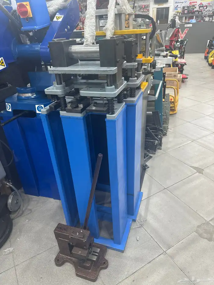 معدات ورش المنيوم مناشير ومكابس 0