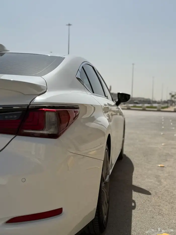 لكزس es 350 مديل 2020 28