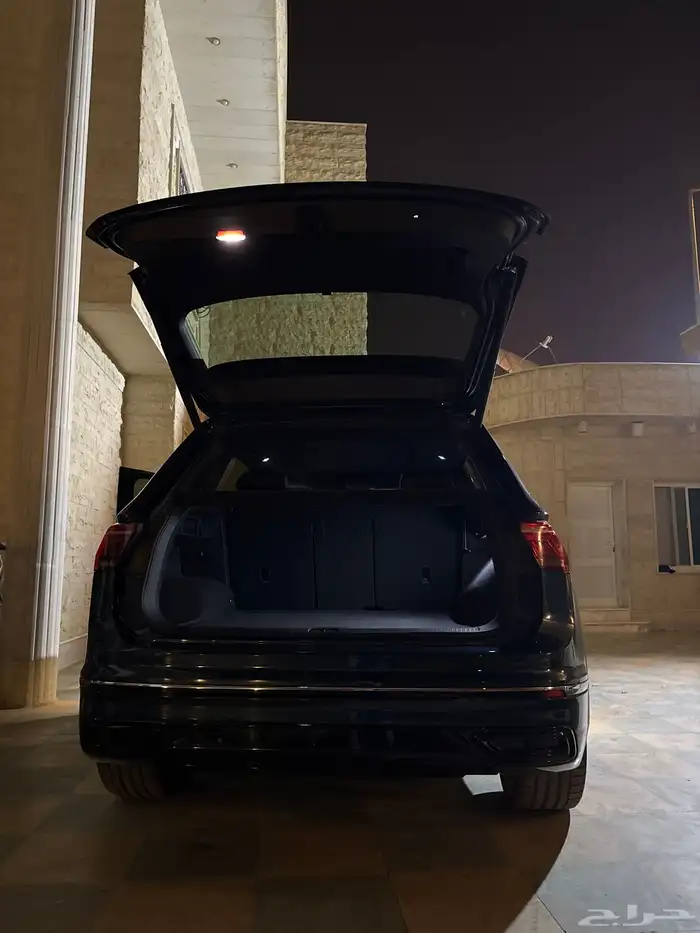 VW Tiguan R-Line -2.0 Turbo -2023 15