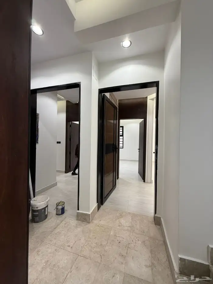 للبيع شقق ارضيه وشقق علويه تشطيب VIP ف ابها حي الموظفين 19