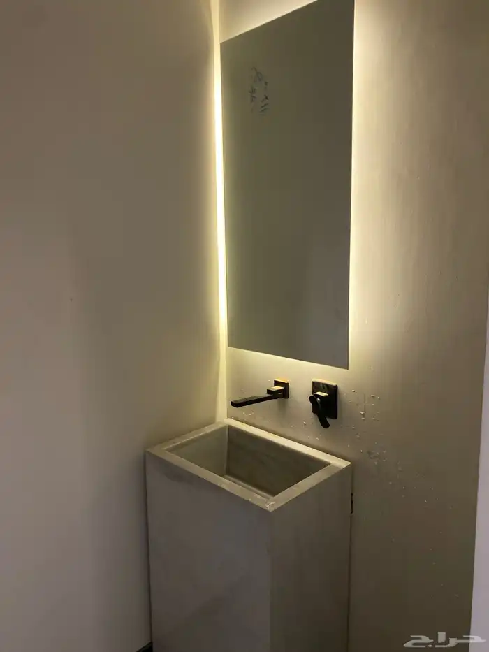 تفصيل وتركيب مغاسل رخام ومرايات 20