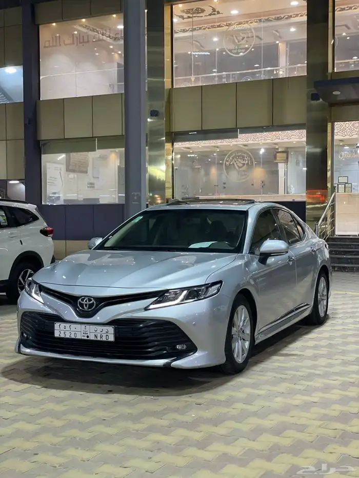 تويوتا كامري GLE بنزين 2018 وكاله 1