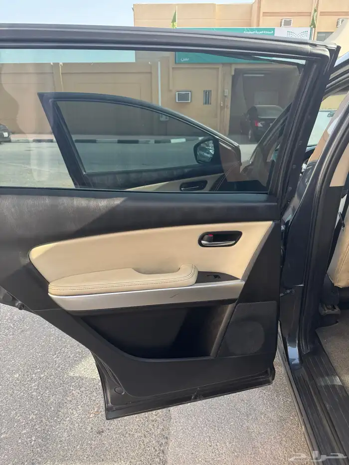 مازدا نظيف جدا على الشرط 6