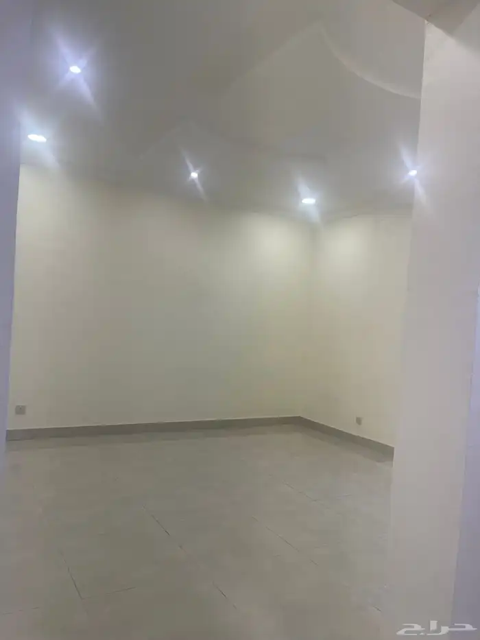 شقق جديدة للإيجار في حي الشعلة 9