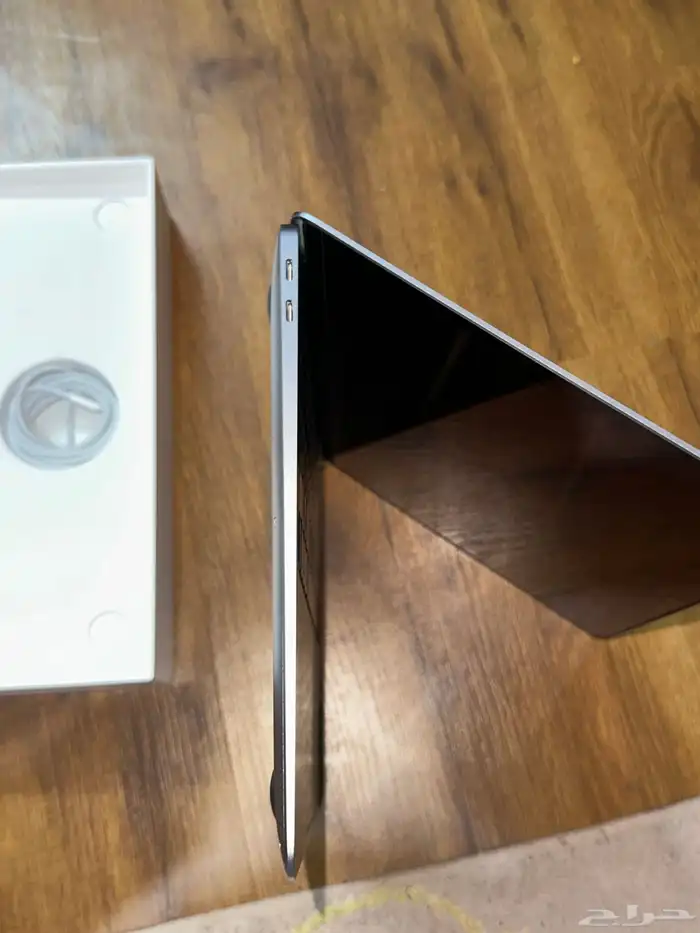 ماك بوك air m1 10