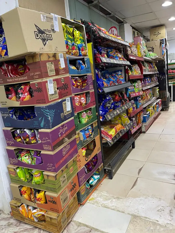 سوبر ماركت للتقبيل او للبيع بكامل اغراضه في سبت الجارة 0