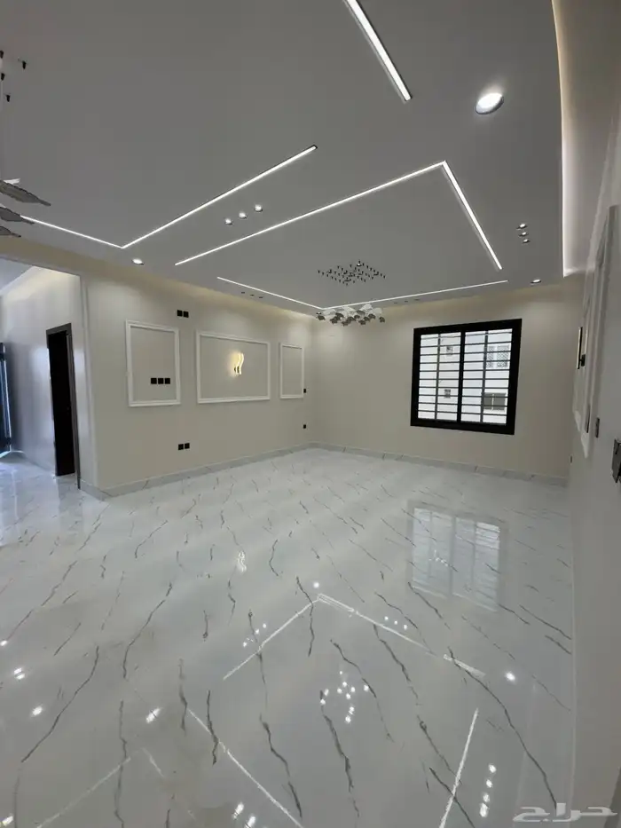 للبيع بالمحاله روف علوي دور ثاني مع ملحق تشطيب vip 26