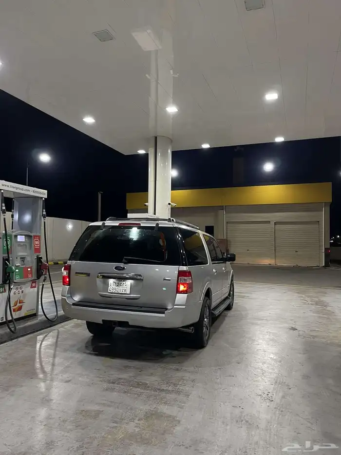 فورد اكسبديشن 2012 8