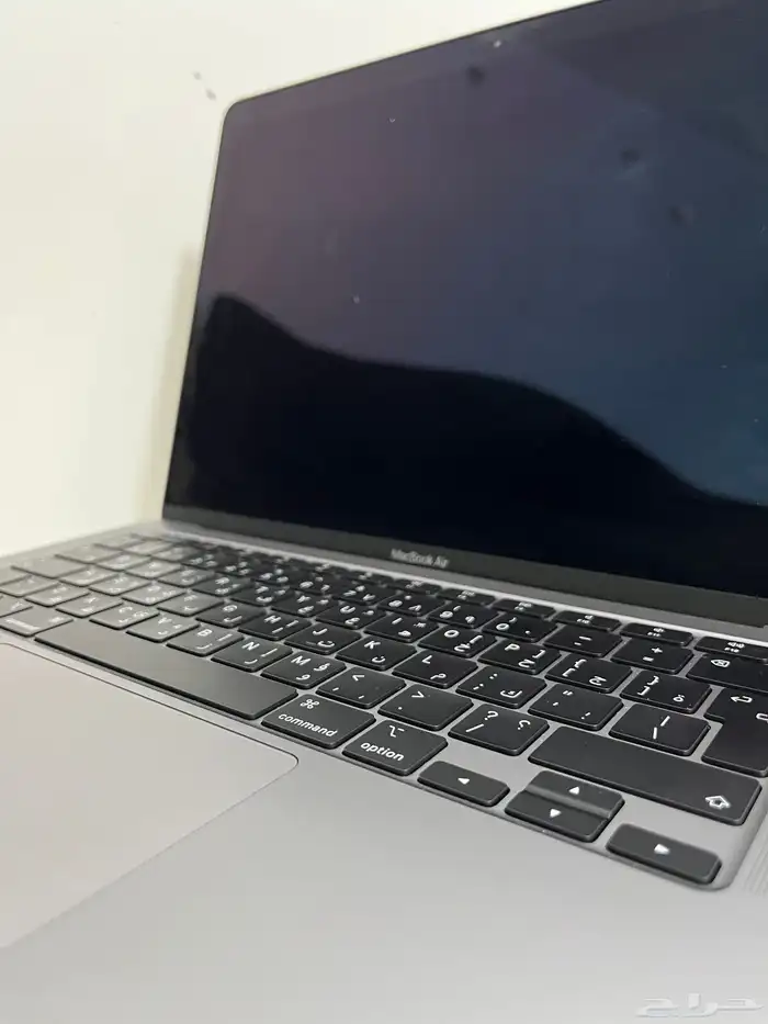 لابتوب ماك بوك اللون رمادي فلكي للبيع 2