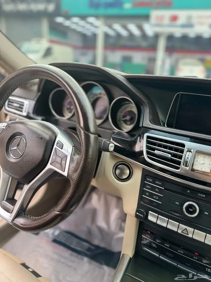 مرسيديس E300 1