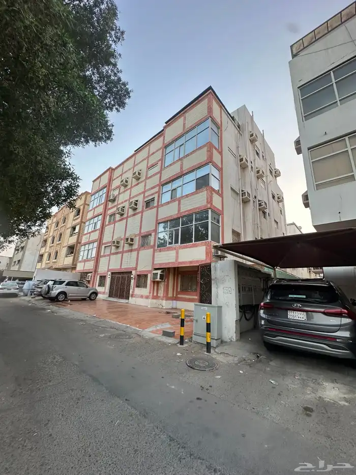 عماره سكنيه مميزه للبيع في حي الصفا 1