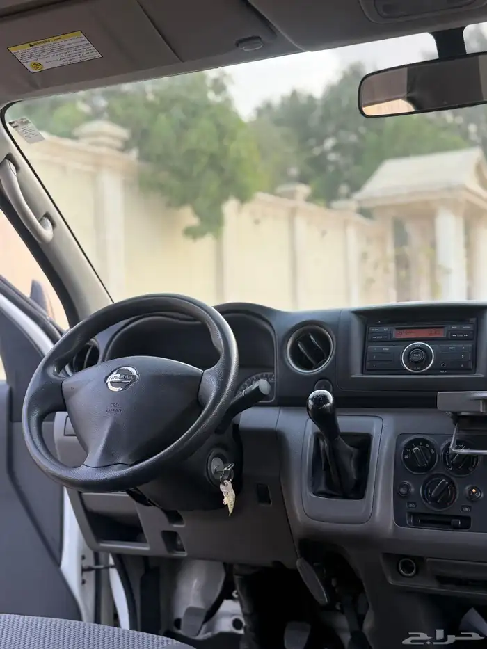 باص نيسان اورفان 2020 28