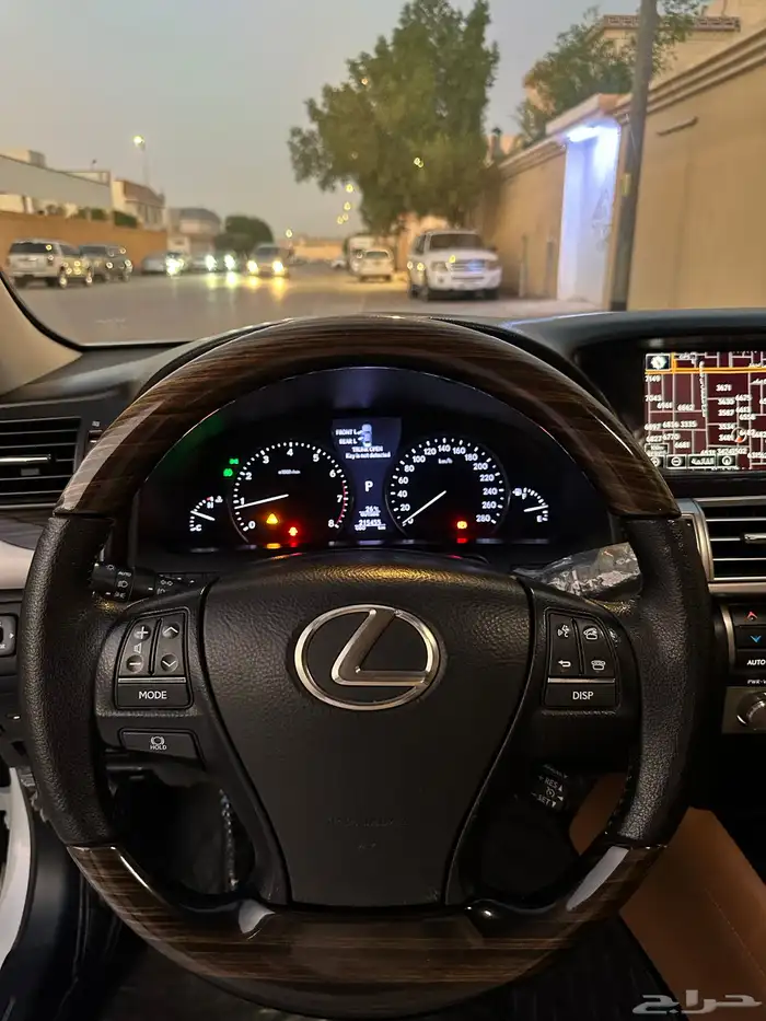 للبيع لكزس LS 10