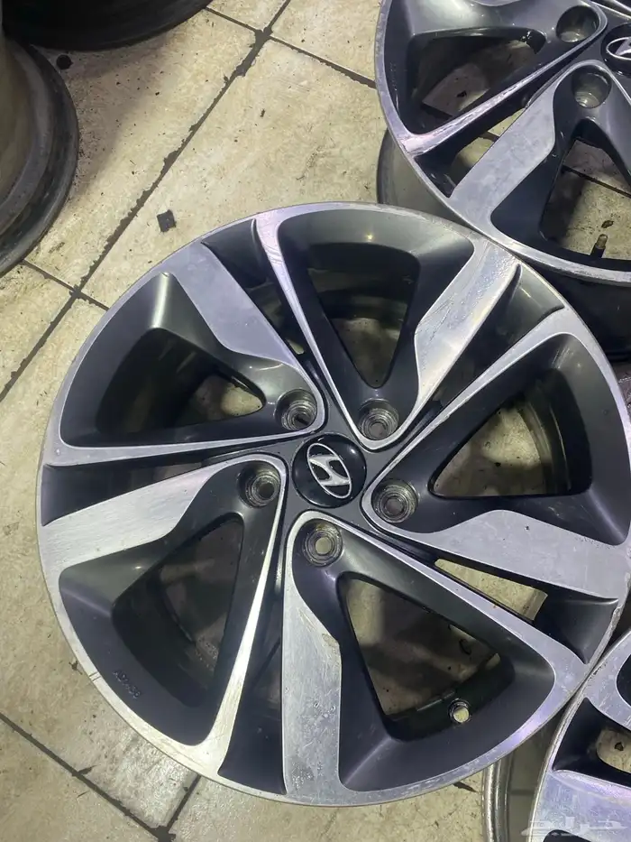 طقم  جنوط النترا 2015 مقاس 17 أصلية وكالة 3