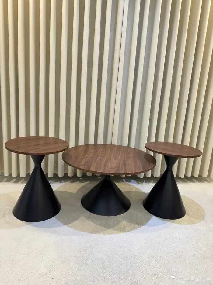 طاوله فخمه ونظيفة جدا 0