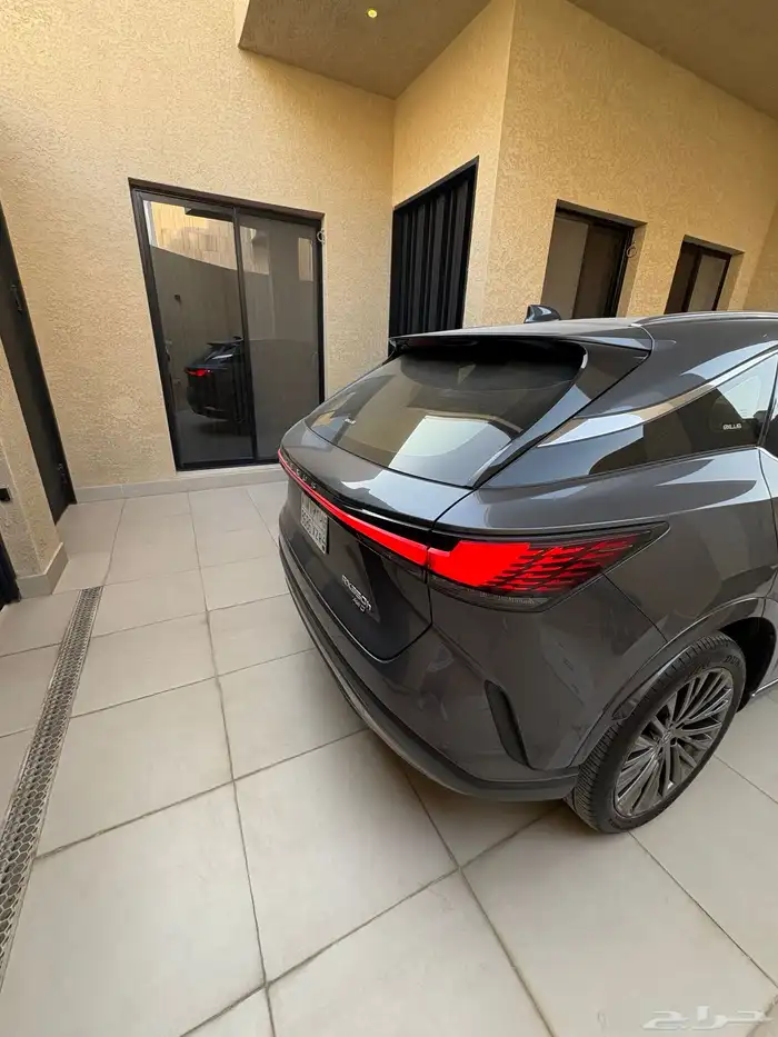 لكزس RX350h 2023 BH وارد الوكيل 2