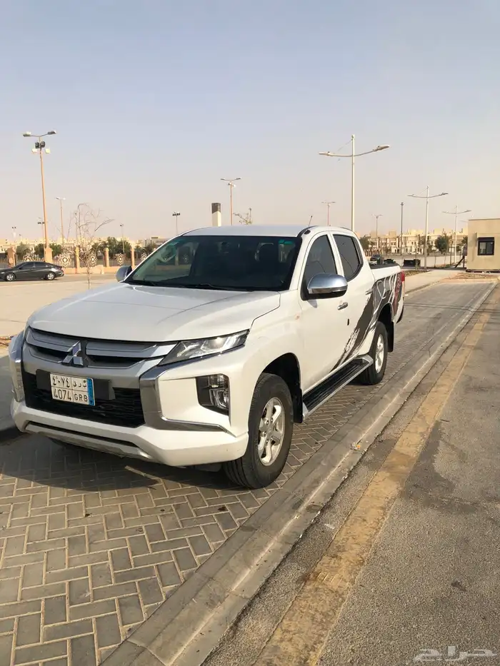 ميتسوبيشي 2021 L200 دبل قير عادي 0