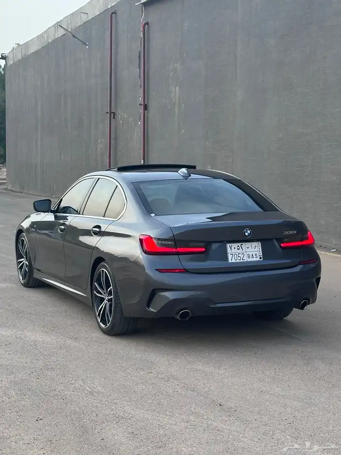 بي ام دبليو 330i 2021 وكالة تشييكات وكالة الفردان 1