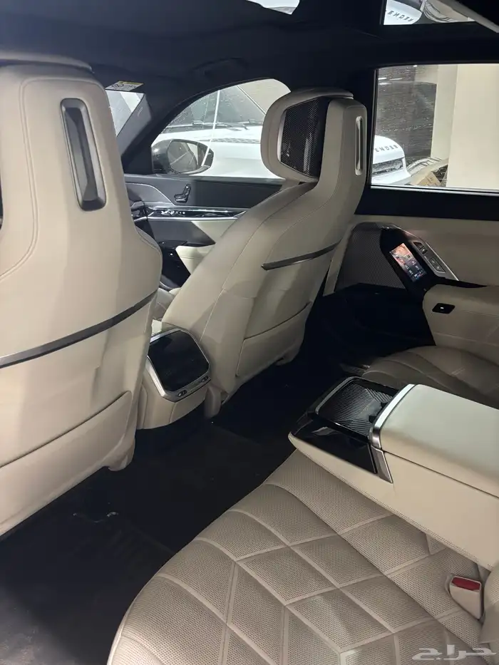 BMW 735 2023بي ام دبليو 735 الفئه السابعة ناغي 7