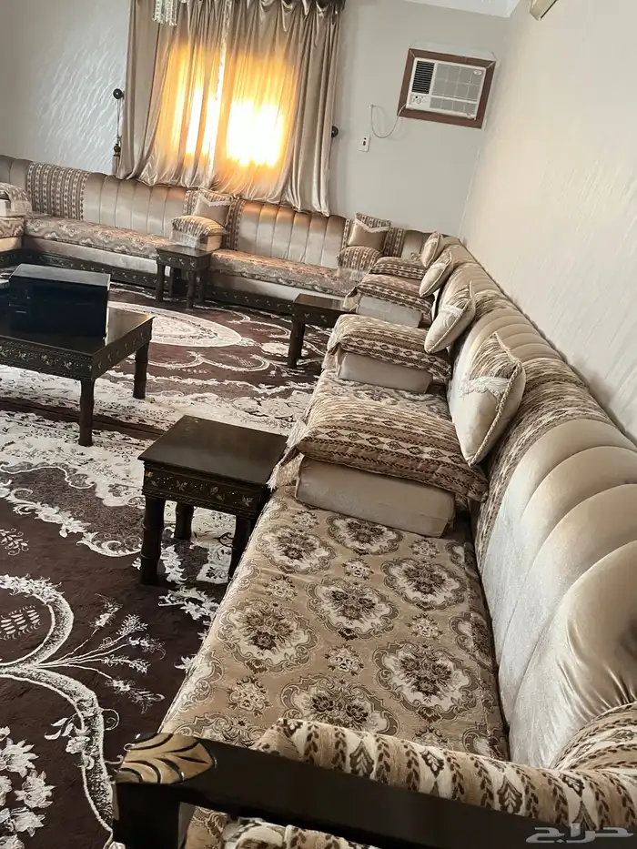 كنب مجلس رجال مع طاولاته وزوايته لسوم 2