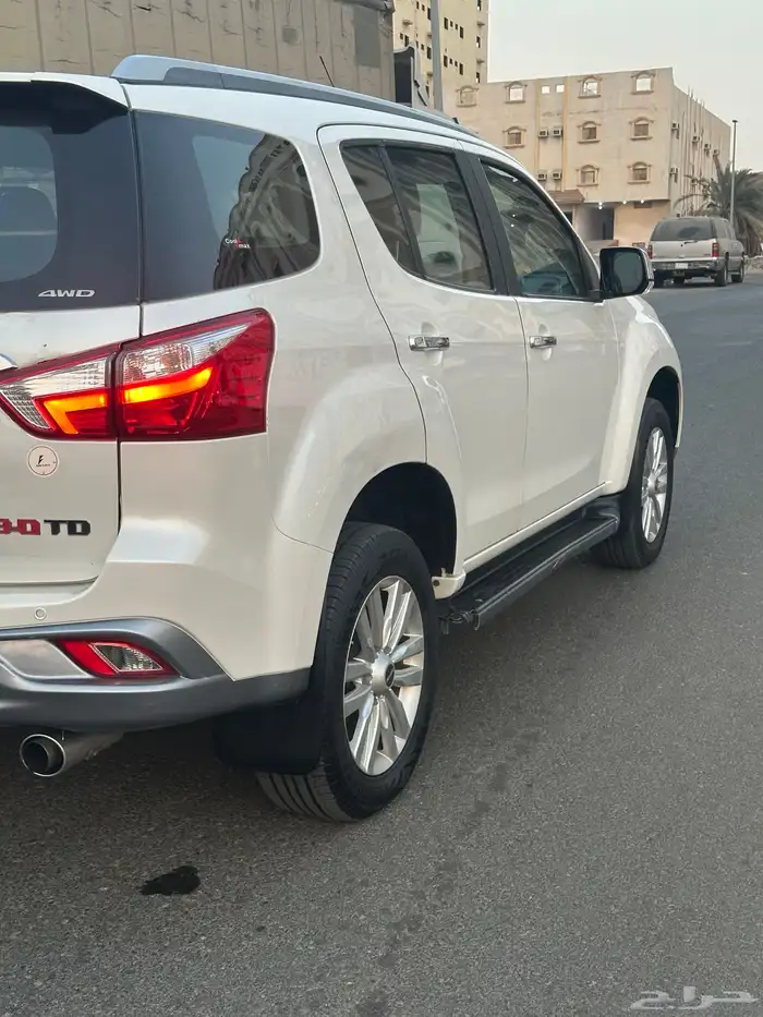 جيب ايسوزو 2020 دبل فل جلد 3