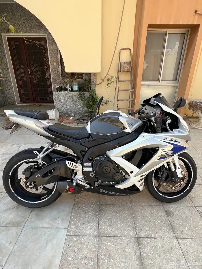 دباب GSX-R سوزوكي 10