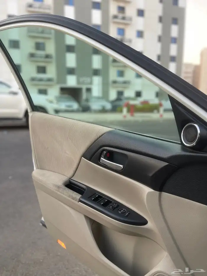 اكورد 2015 للبيع او البدل باترول 40