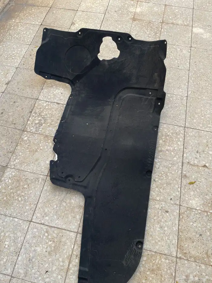 بطانة مكينة bmw F10F11 الفئة الخامسة 1