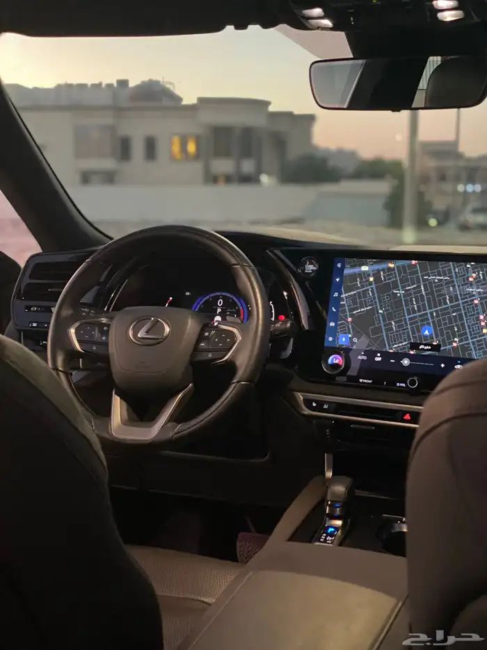 لكزس RX BB 2024 على الضمان 10