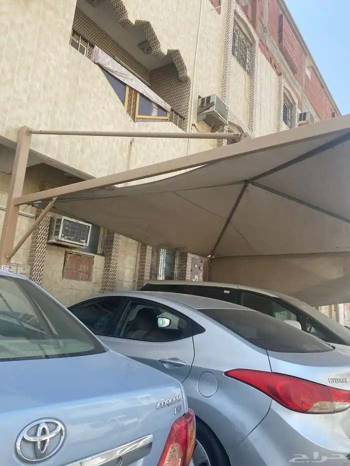 مظلة كبيرة تتسع سيارتين 3