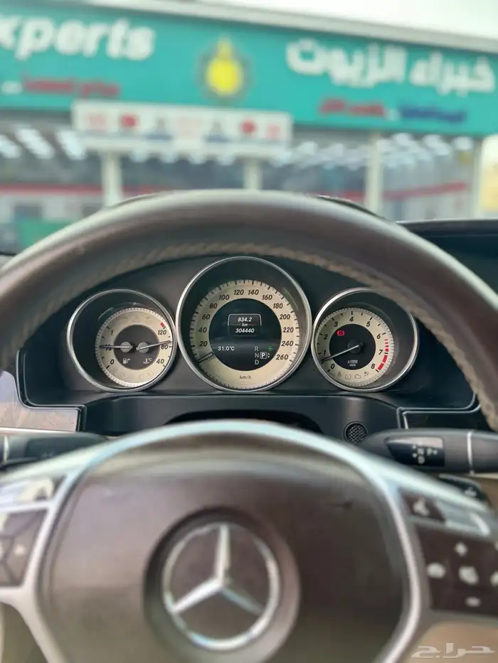 مرسيديس E300 5