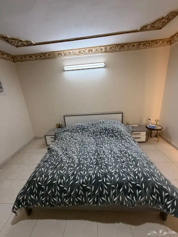 اثاث دولاب و سرير . 2