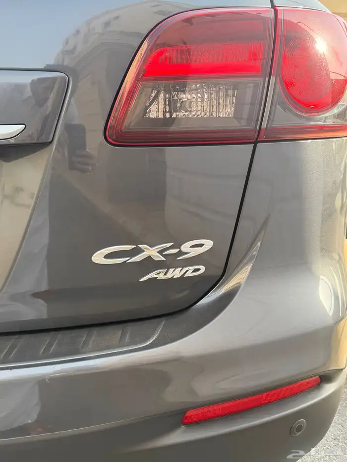 مازدا نظيف جدا على الشرط 3