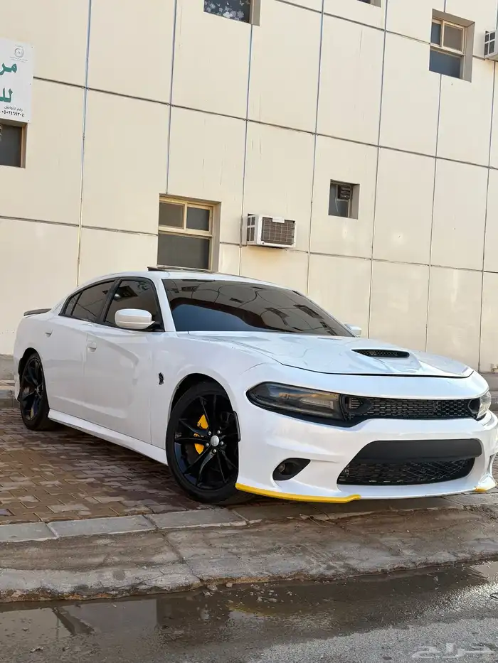 دوج تشارجر رود اند تراك RT 0