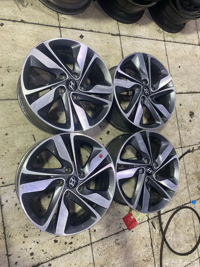 طقم  جنوط النترا 2015 مقاس 17 أصلية وكالة 1