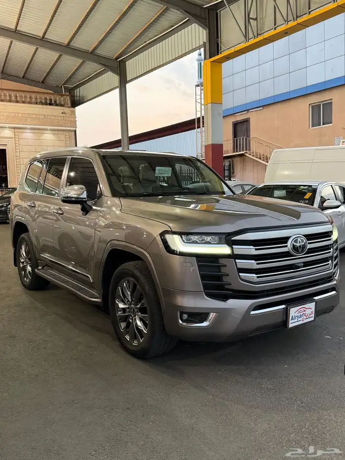 VX.R لاند كروزر ديزل 2022 1