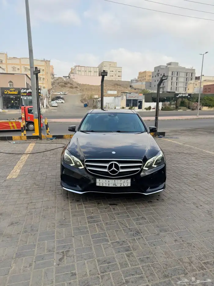 مرسيديس E300 6