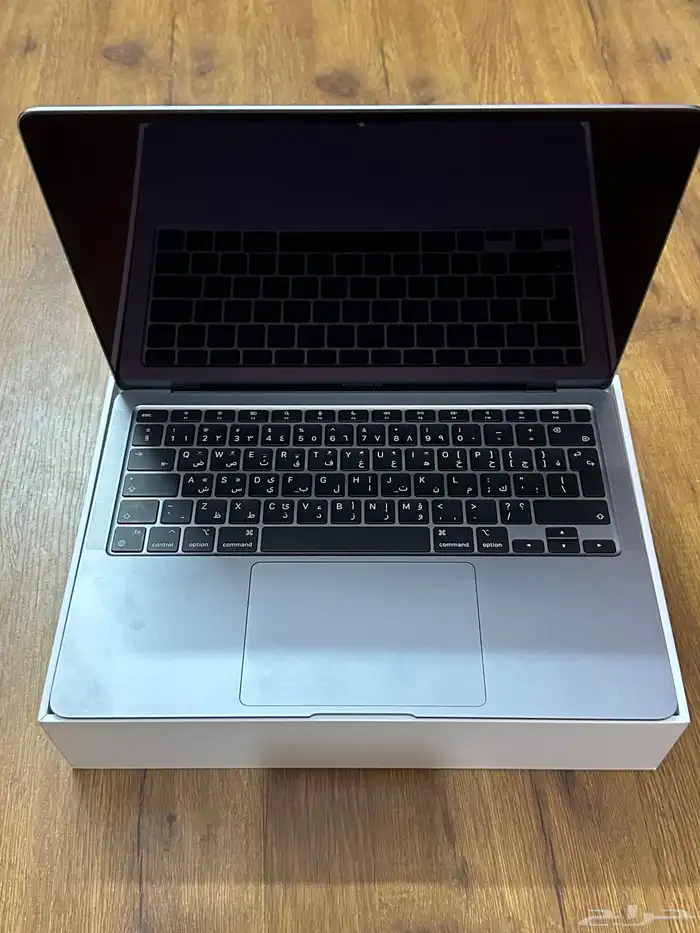 ماك بوك air m1 8