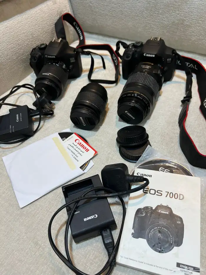 كاميرا كانون 700D وكاميرا 1300 D 0