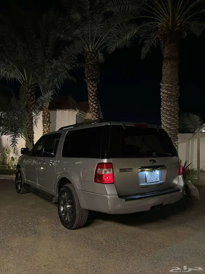 فورد اكسبديشن 2012 1