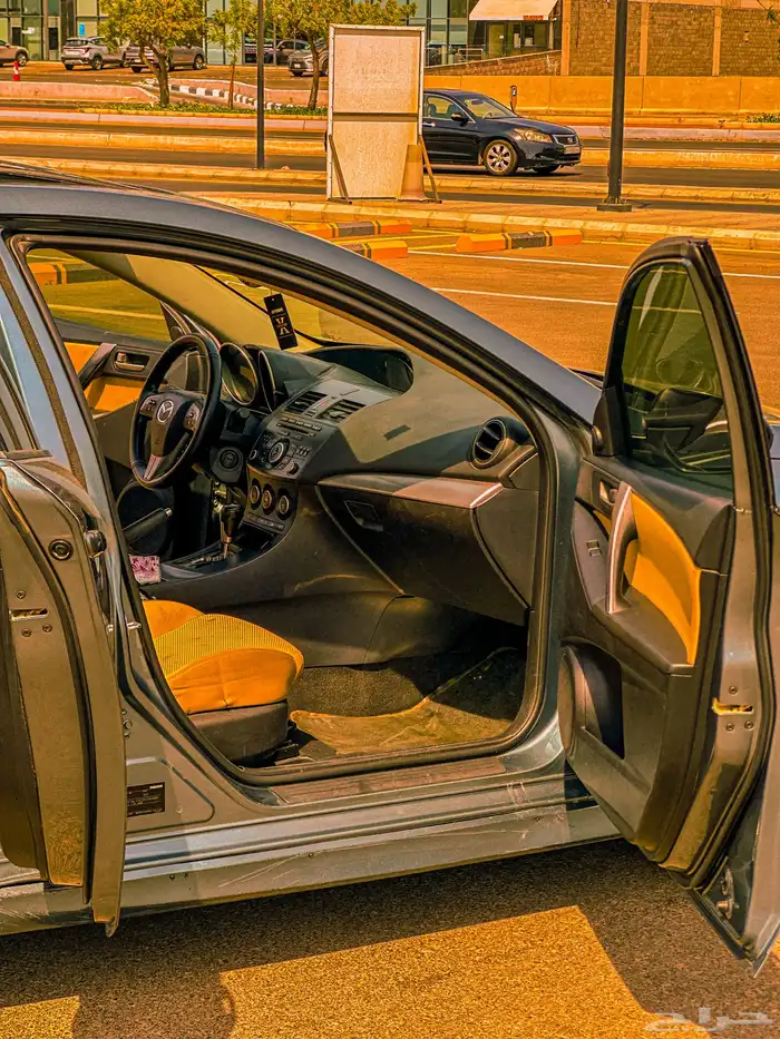 مازدا 3 للبيع 4