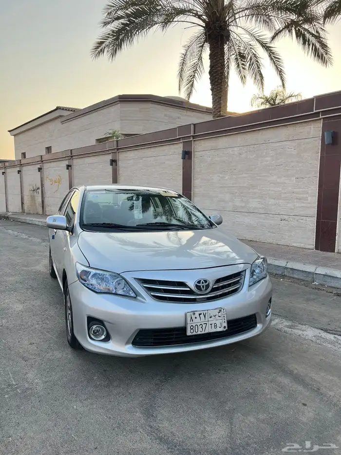 للبيع كورلا 2013 5