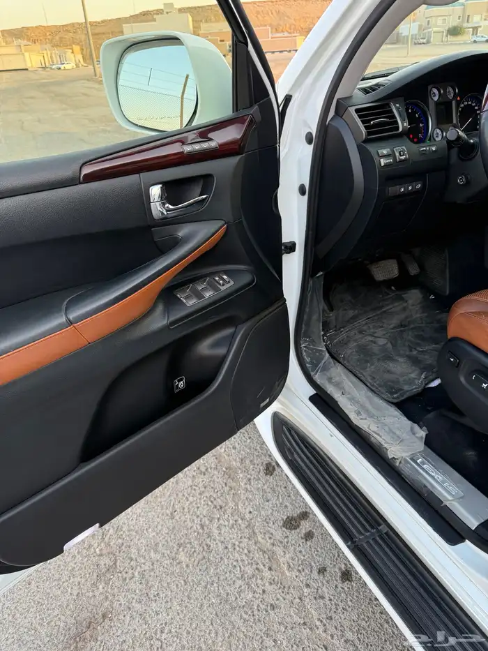 جيب لكزس 2011 مخزن 25